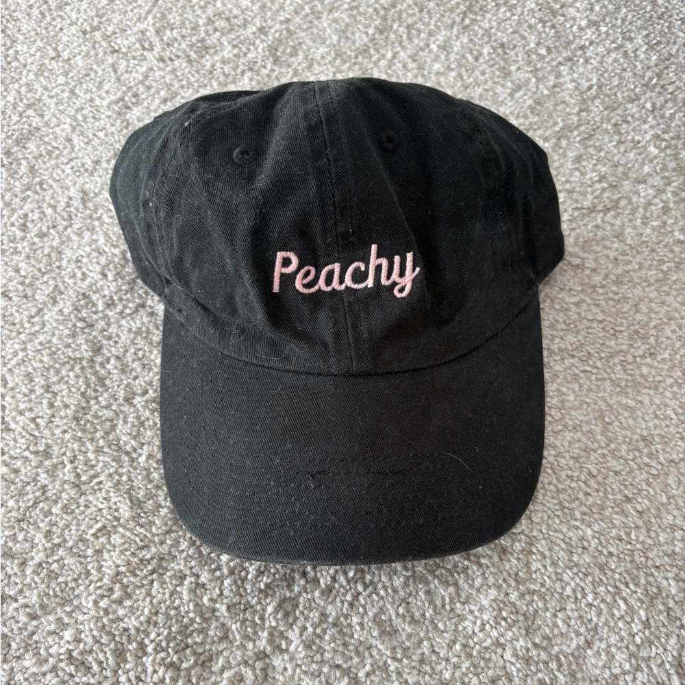 Brandy Melville Black Hat “Peachy”